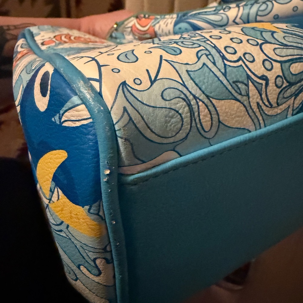 Finding Nemo Loungefly purse - Picture 4 of 4
